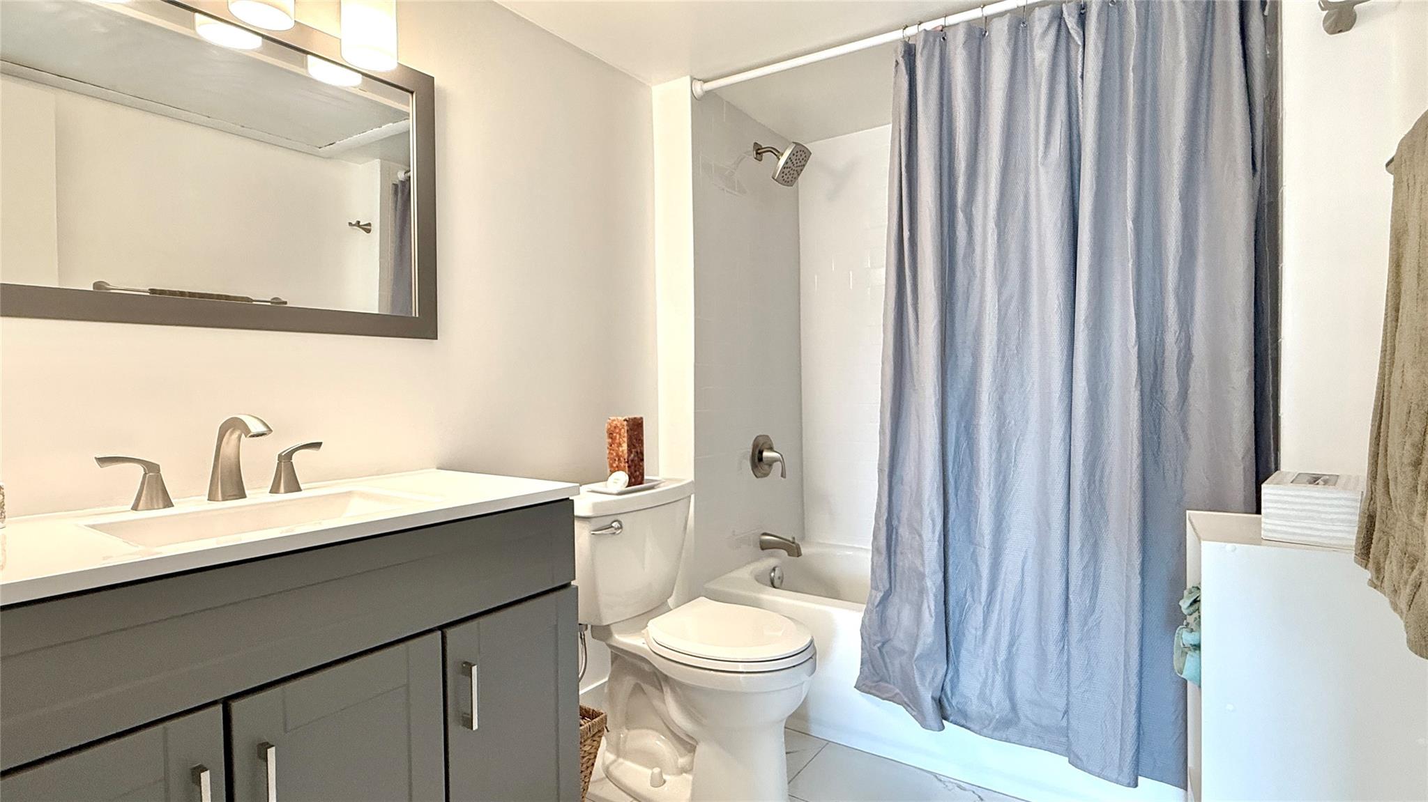 Oakland Grove Village - Residential