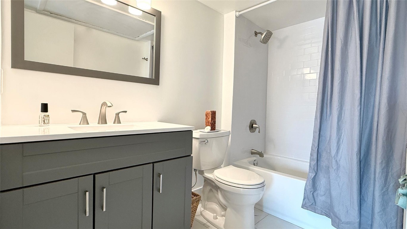 Oakland Grove Village - Residential