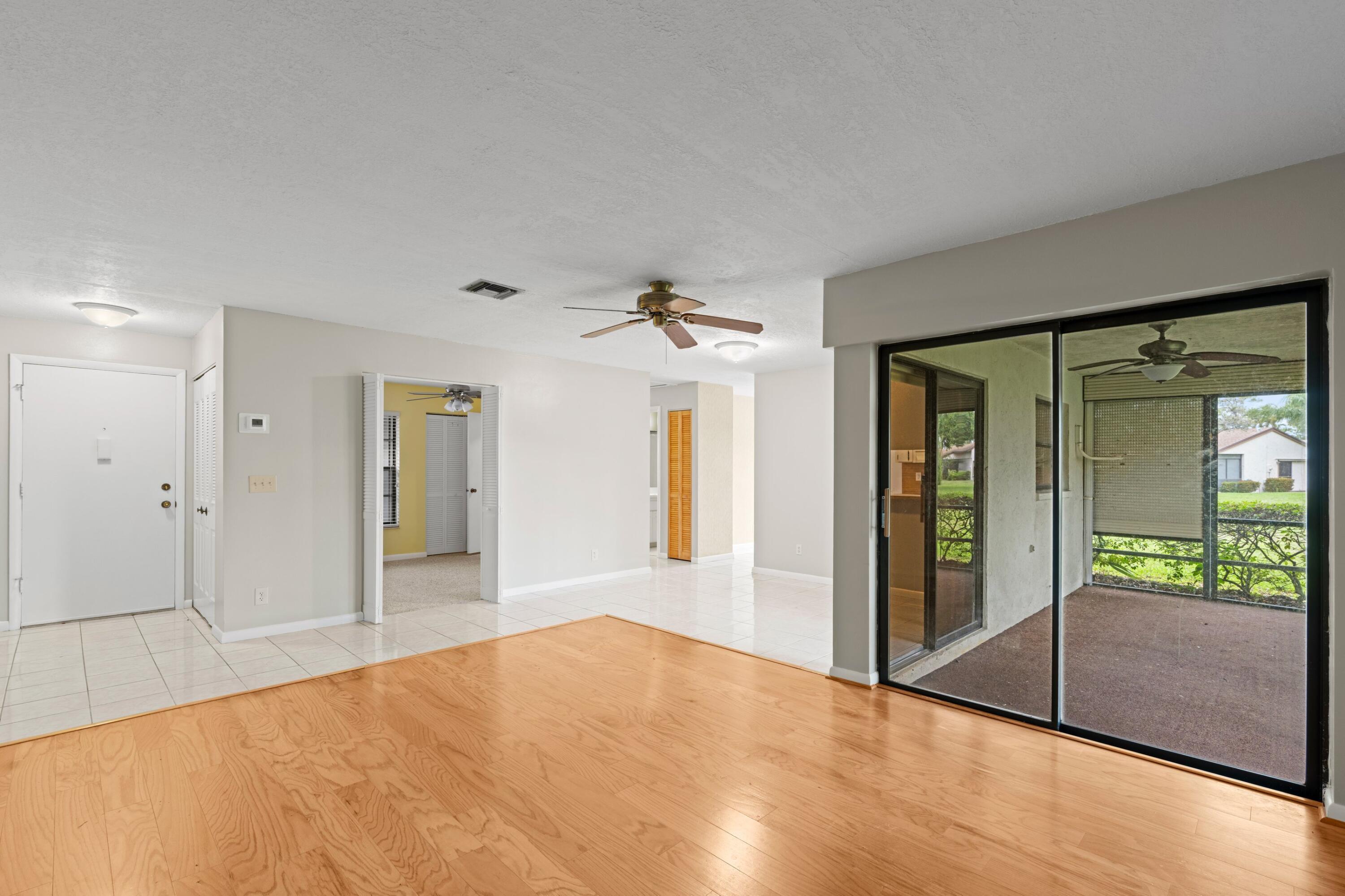 VILLAGES OF WOODLAKE 1 - Residential