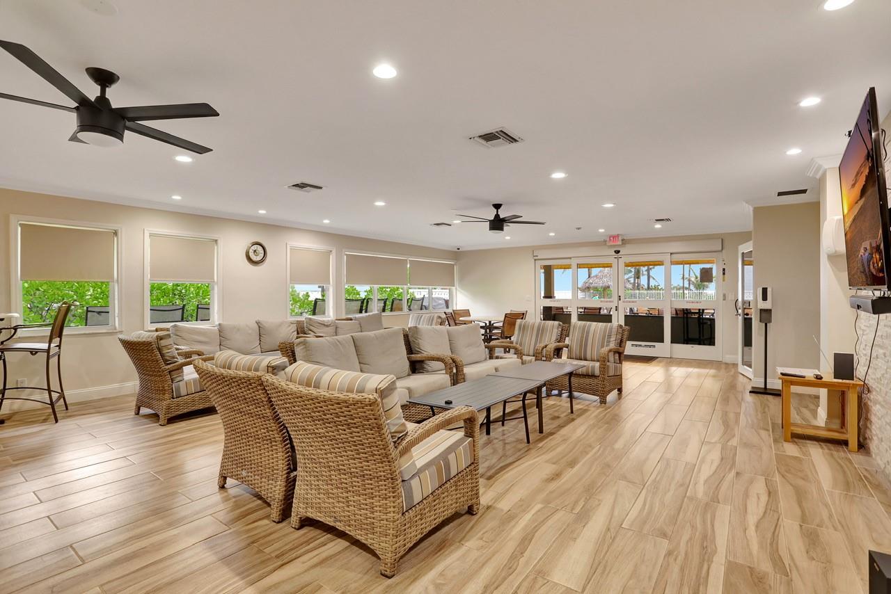 Christopher House - Residential