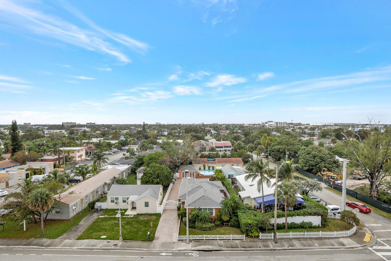 Christopher House - Residential