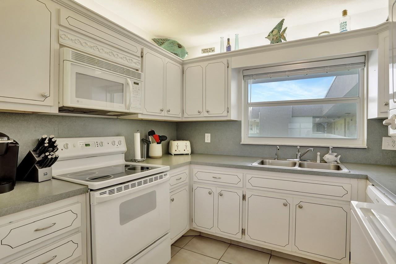 Christopher House - Residential