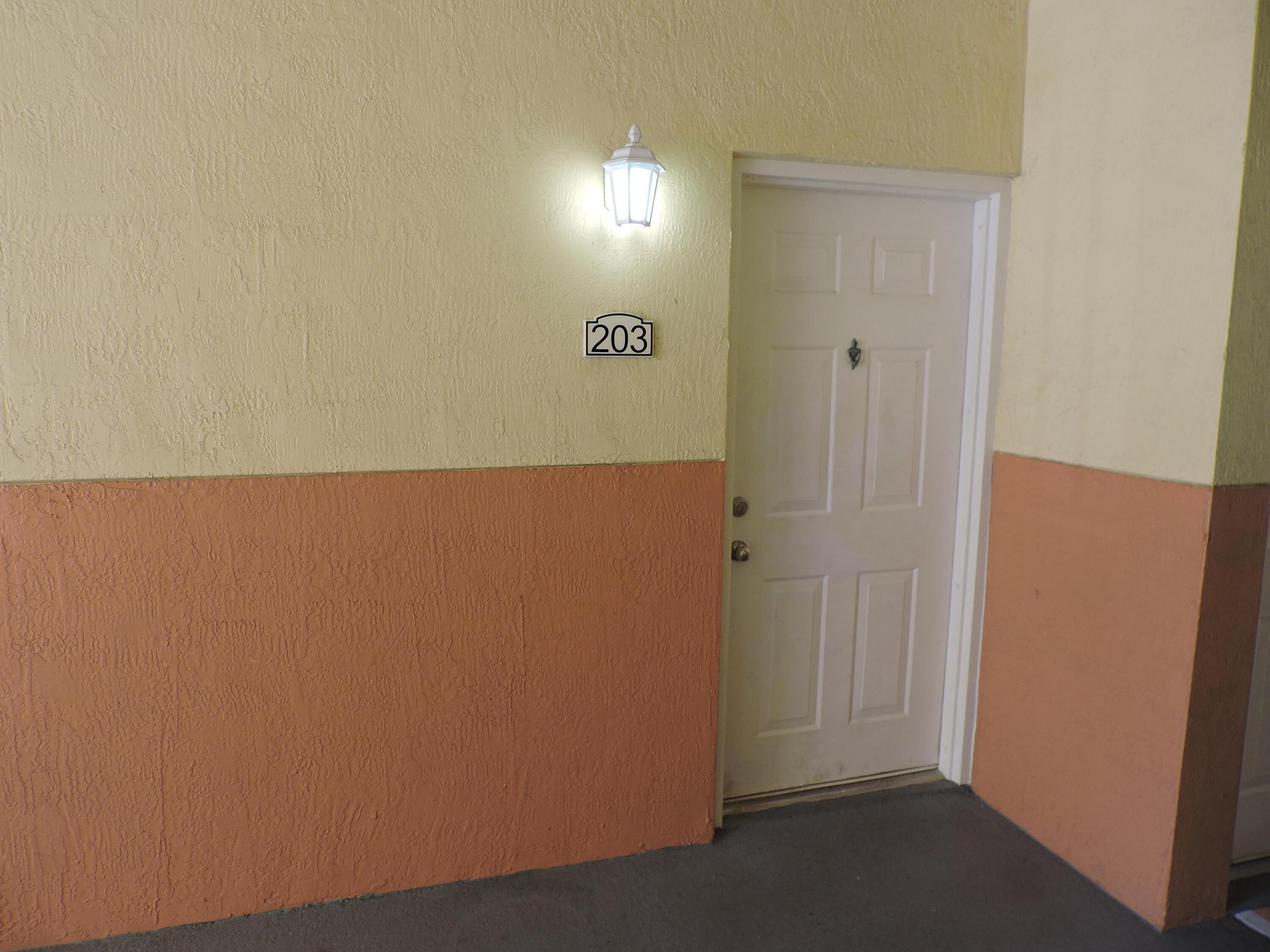 RESIDENCES AT LEGACY PLACE CONDO - Residential Lease