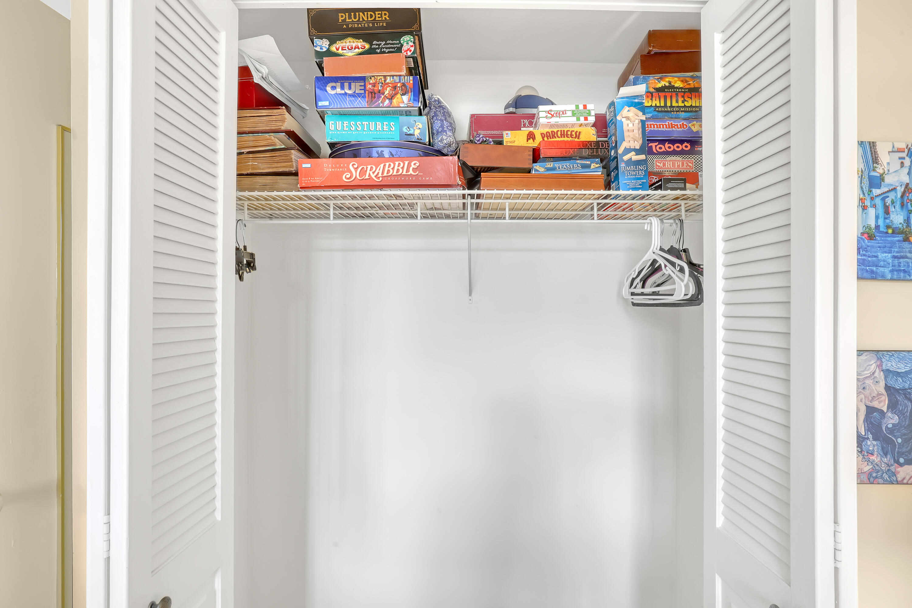 LA BONNE VIE CONDO - Residential Lease