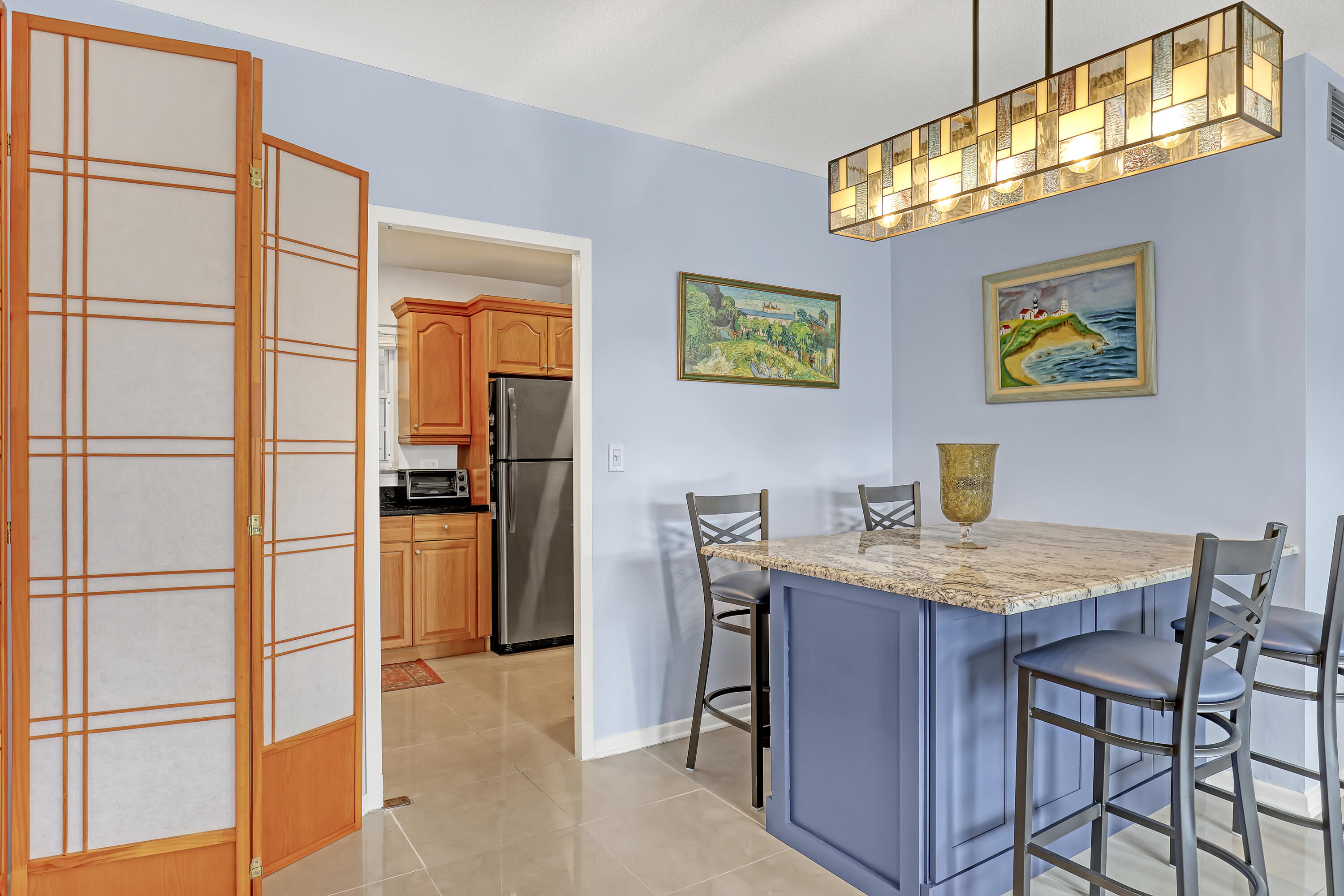 LA BONNE VIE CONDO - Residential Lease