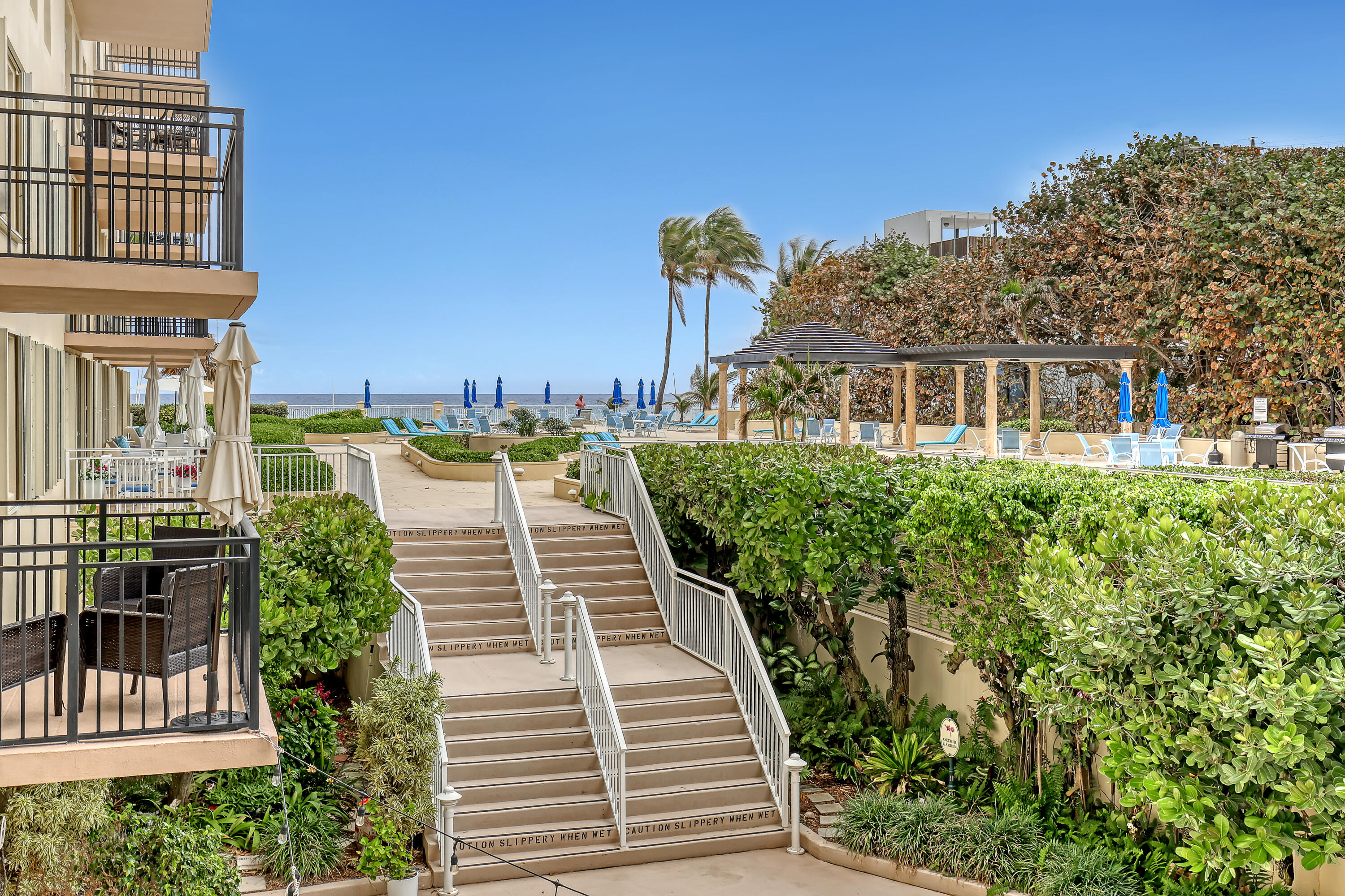 LA BONNE VIE CONDO - Residential Lease