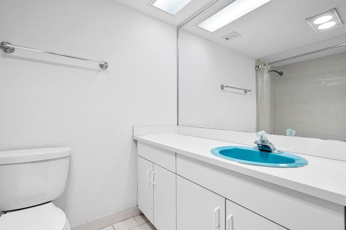 PALM AIRE AT CORAL KEY - Residential