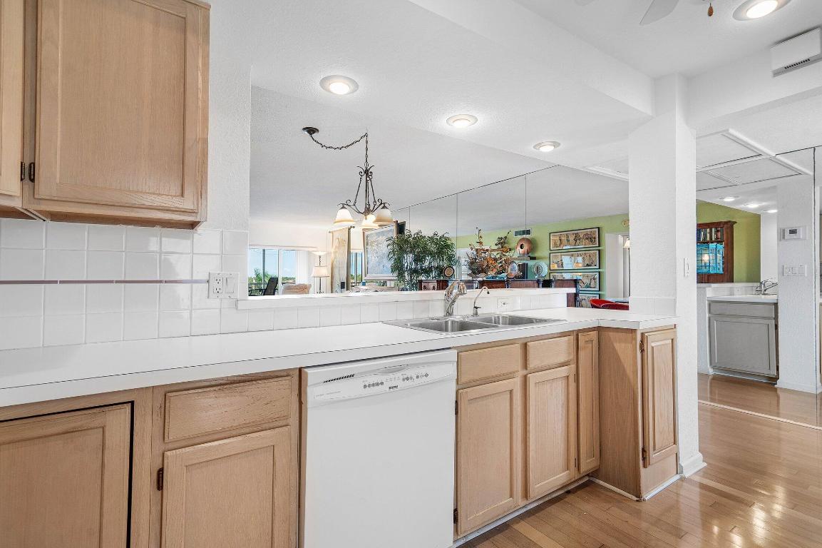 PALM AIRE AT CORAL KEY - Residential