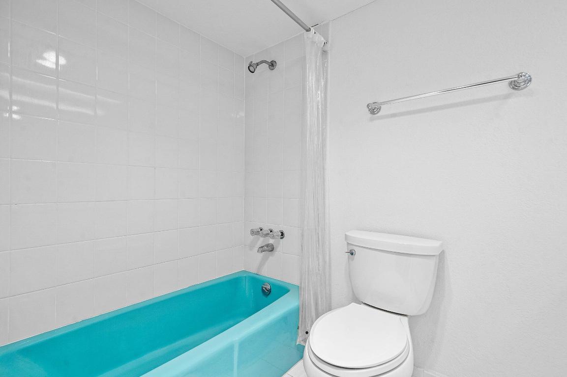 PALM AIRE AT CORAL KEY - Residential