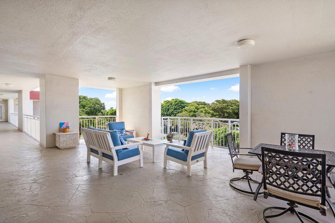 PALM AIRE AT CORAL KEY - Residential