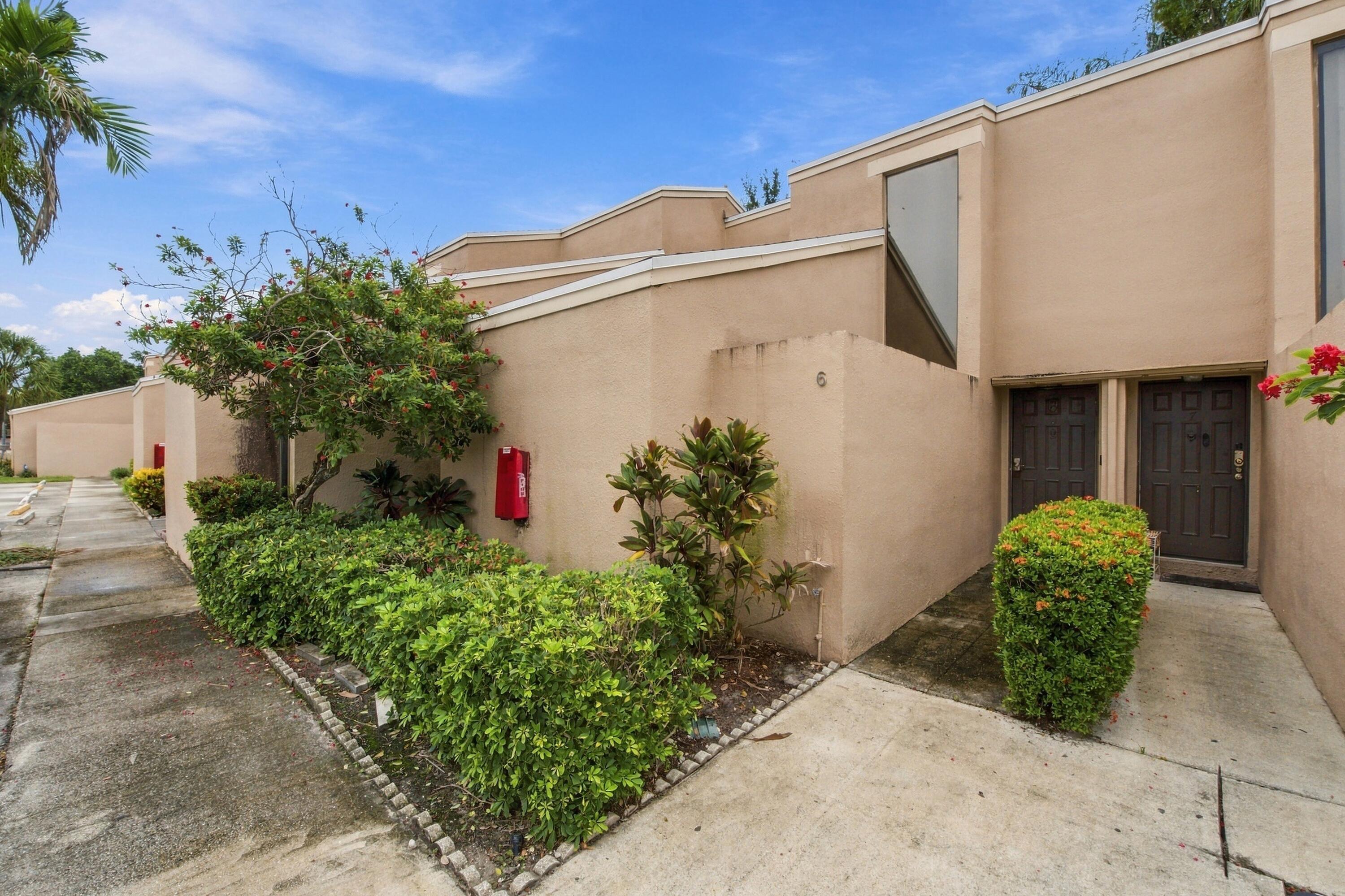 1149 NW 13th Street Apt 6