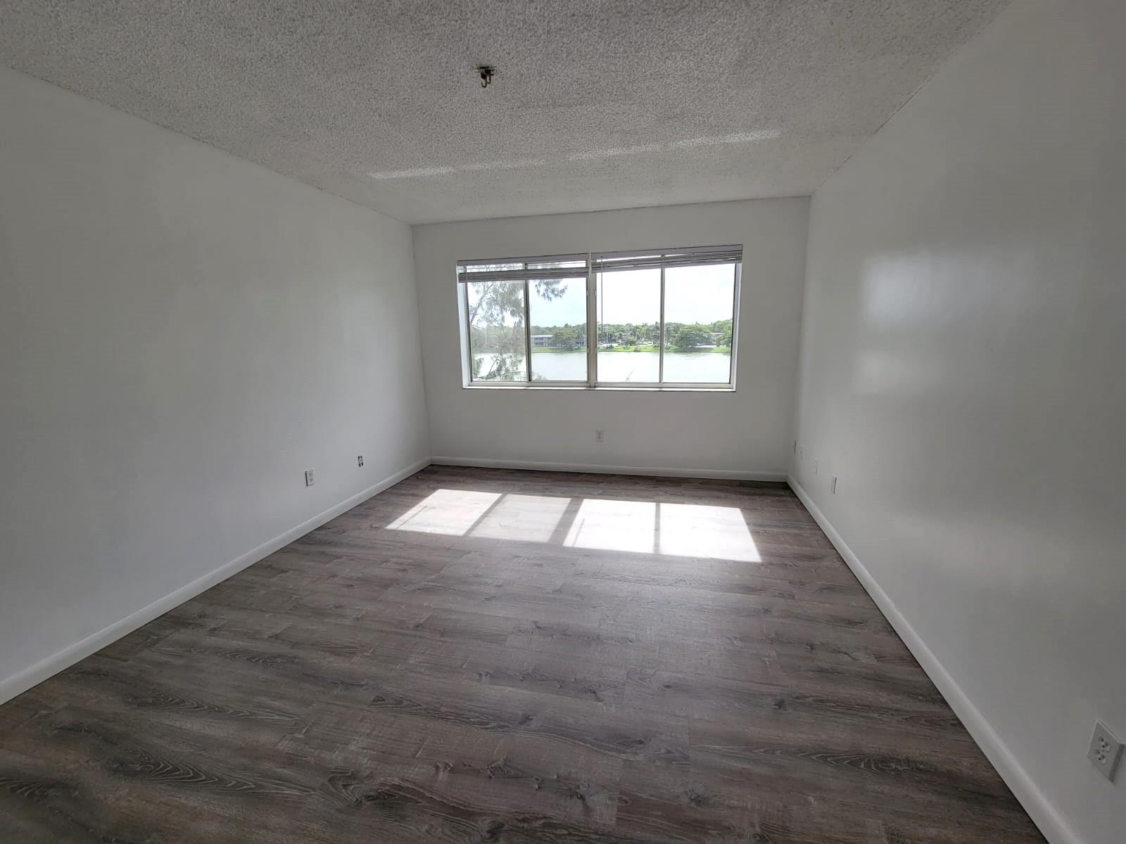 Naranja Lakes Condominium - Residential Lease