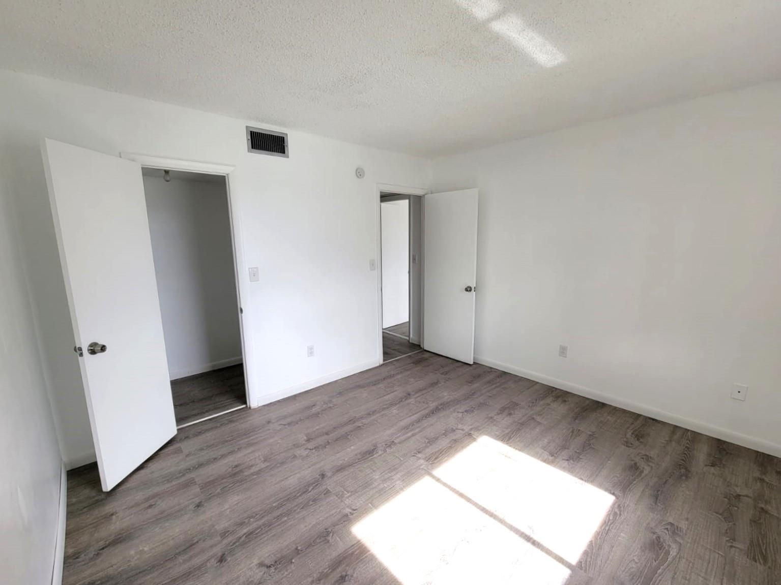 Naranja Lakes Condominium - Residential Lease