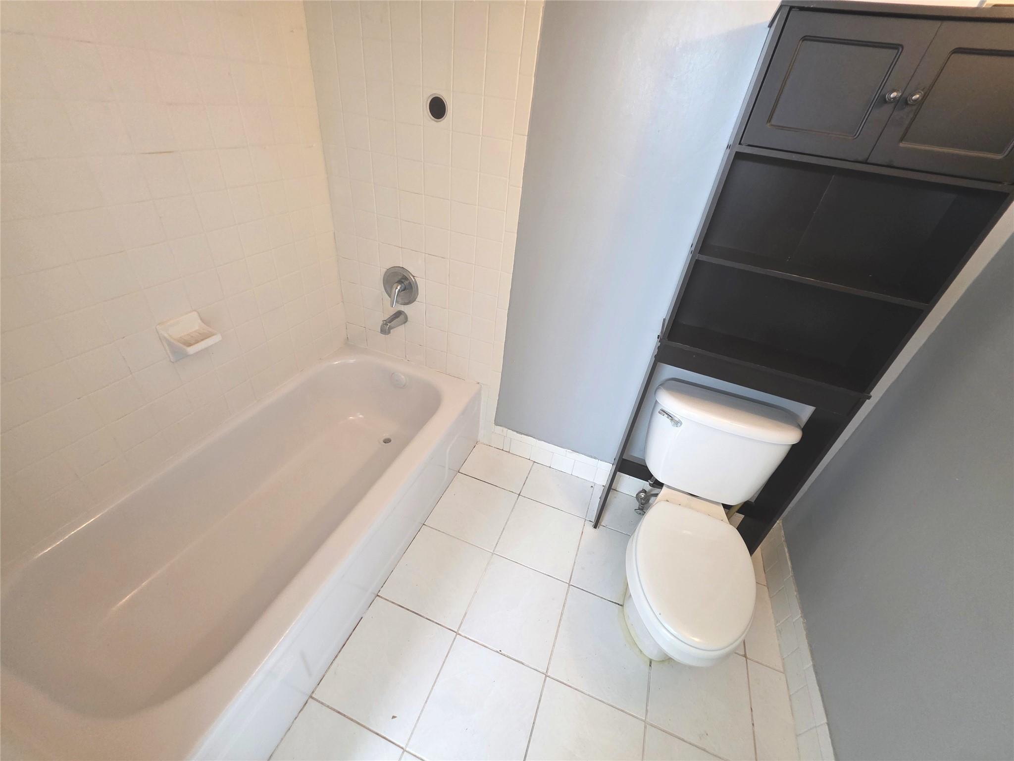 Naranja Lakes Condominium - Residential Lease