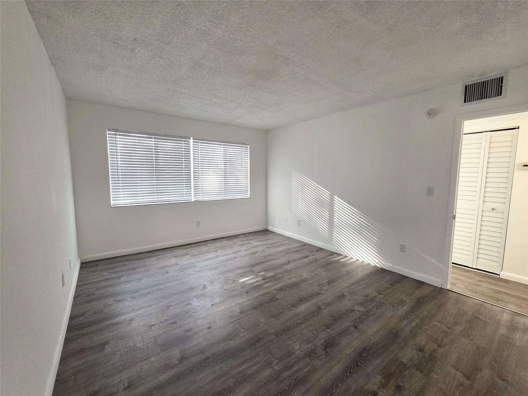 Naranja Lakes Condominium - Residential Lease