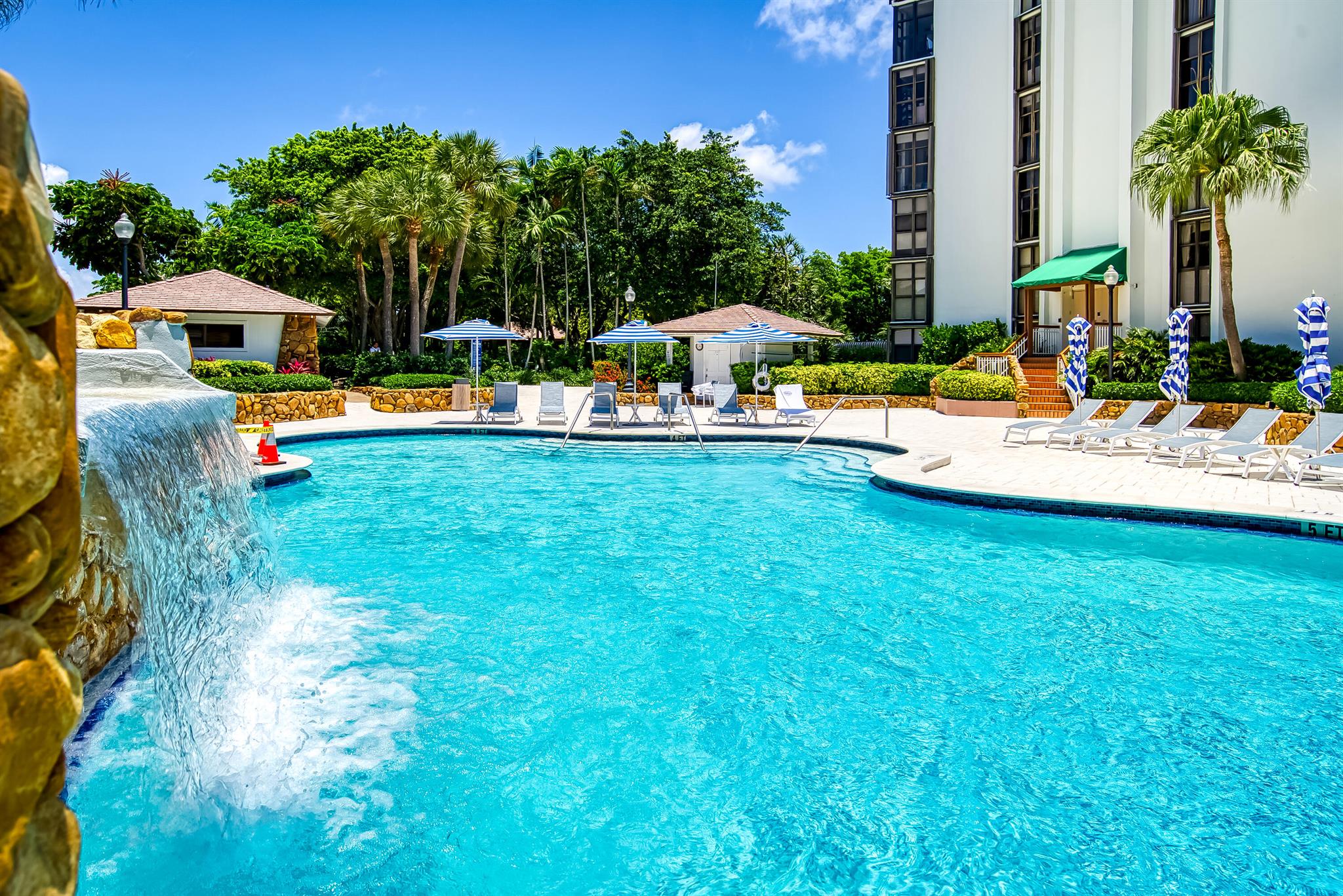 4000 Towerside Terrace 301