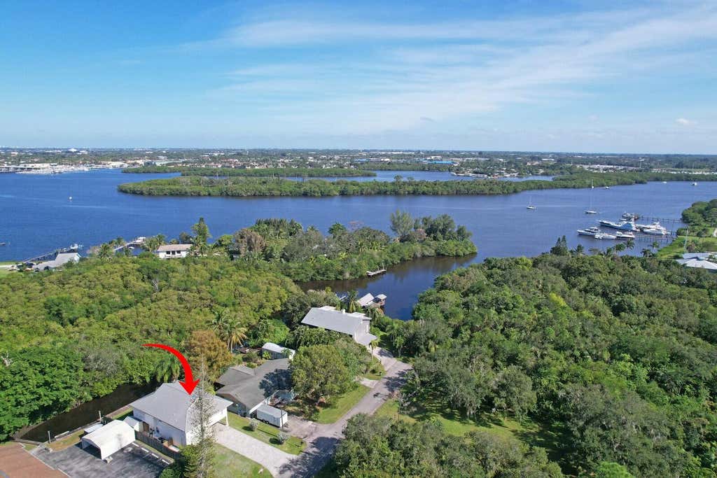 Photo of 757 SW 33rd Street, Palm City, FL 34990 (MLS # R11039650)