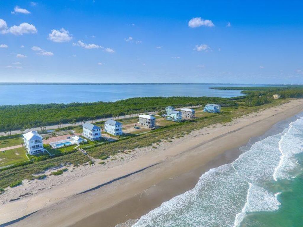 Photo of 4933 Watersong Way, Fort Pierce, FL 34949 (MLS # R11001376)