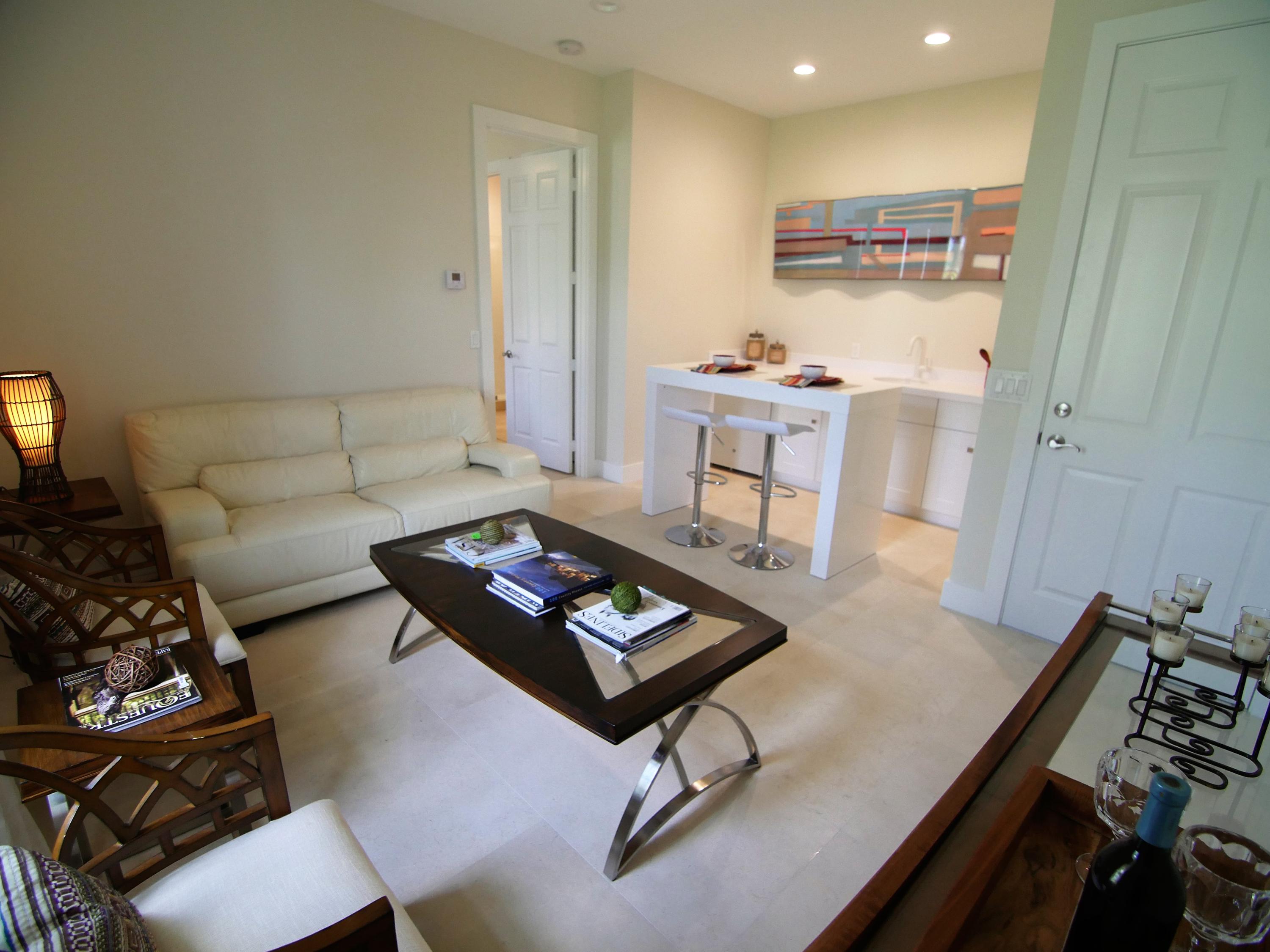 SADDLE CLUB OF WELLINGTON - Residential