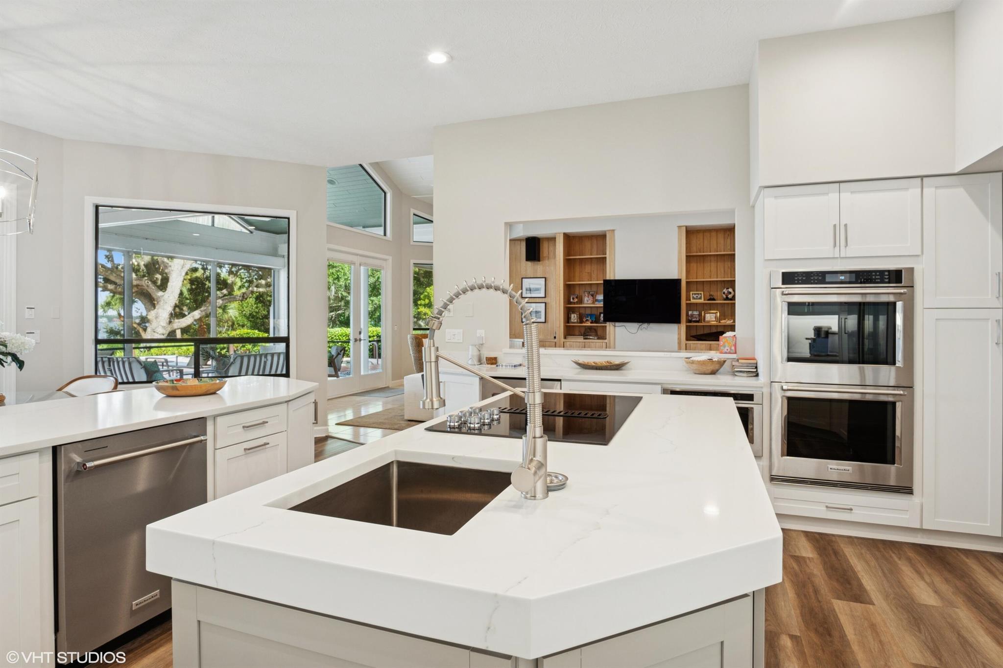 RIVERVIEW (SEWALL'S POINT - Residential