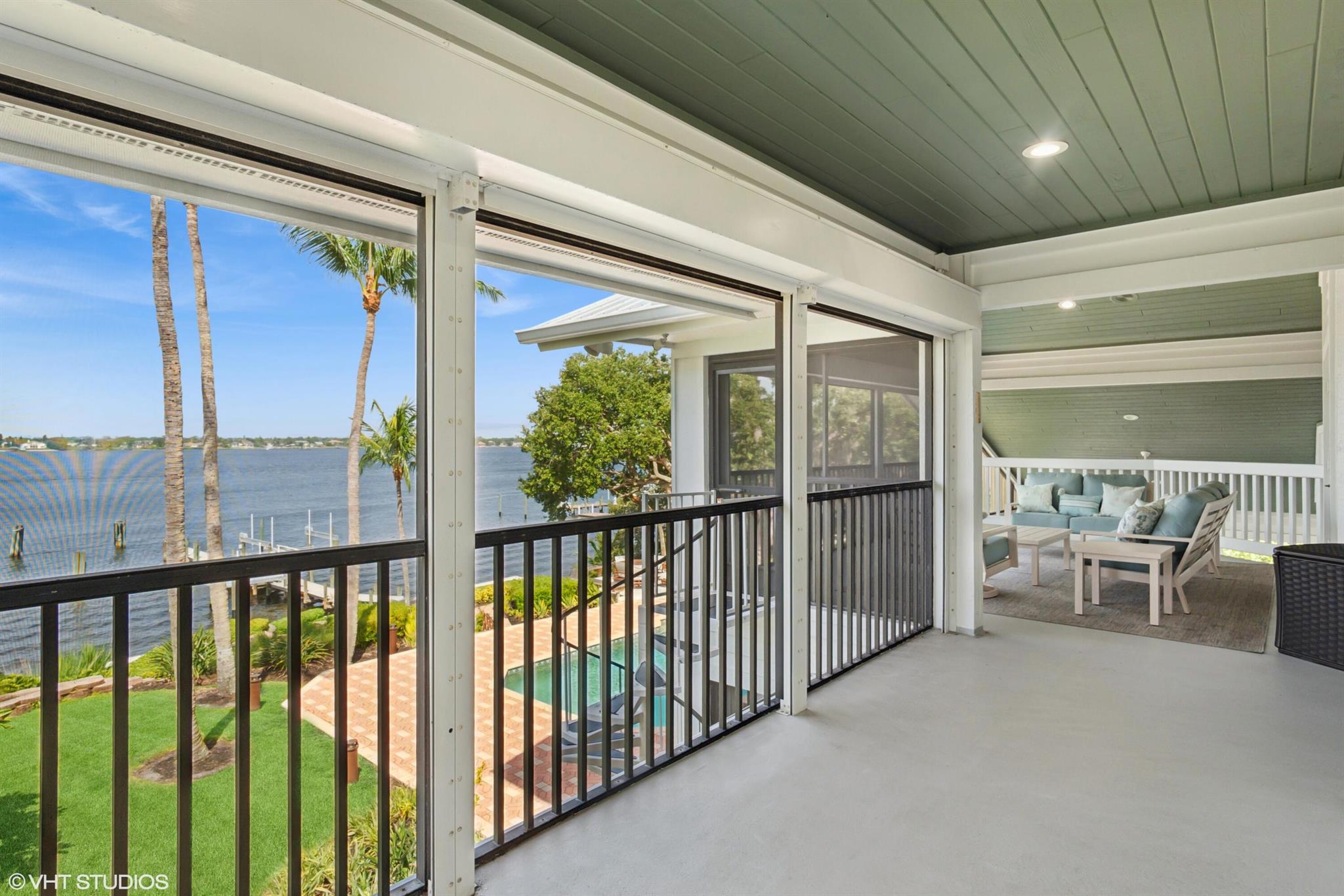 RIVERVIEW (SEWALL'S POINT - Residential