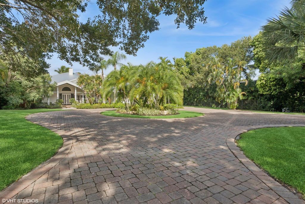 Photo of 20 Riverview Drive, Sewalls Point, FL 34996 (MLS # R11110659)