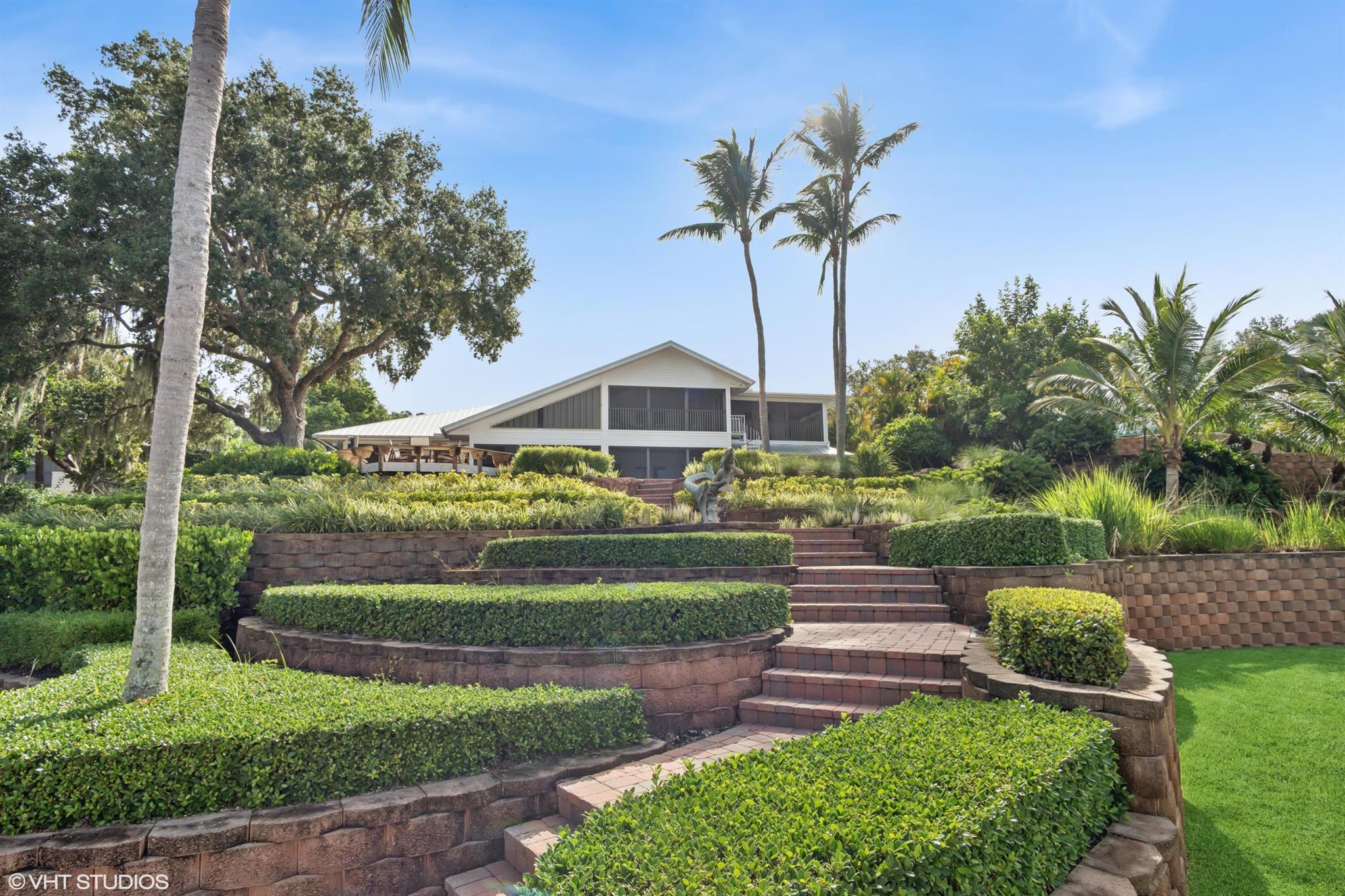 RIVERVIEW (SEWALL'S POINT - Residential