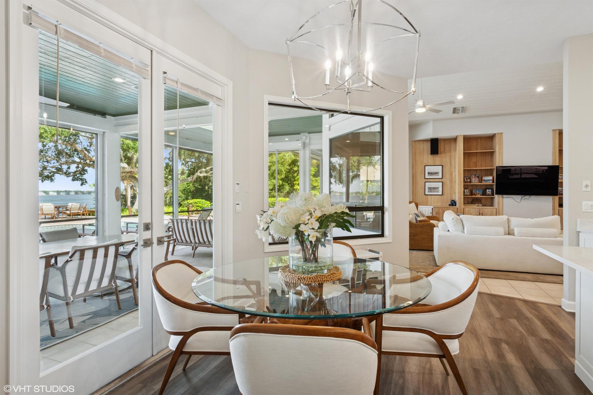 RIVERVIEW (SEWALL'S POINT - Residential