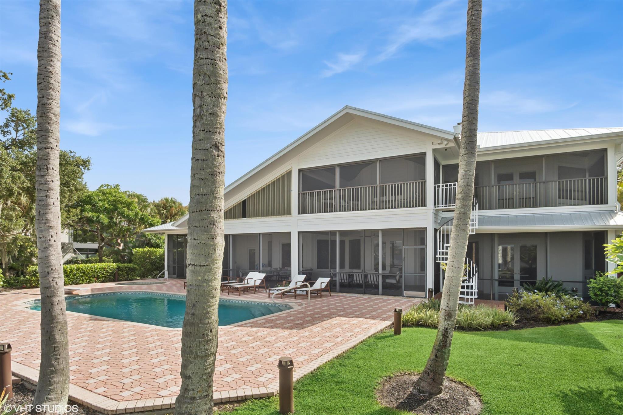 RIVERVIEW (SEWALL'S POINT - Residential