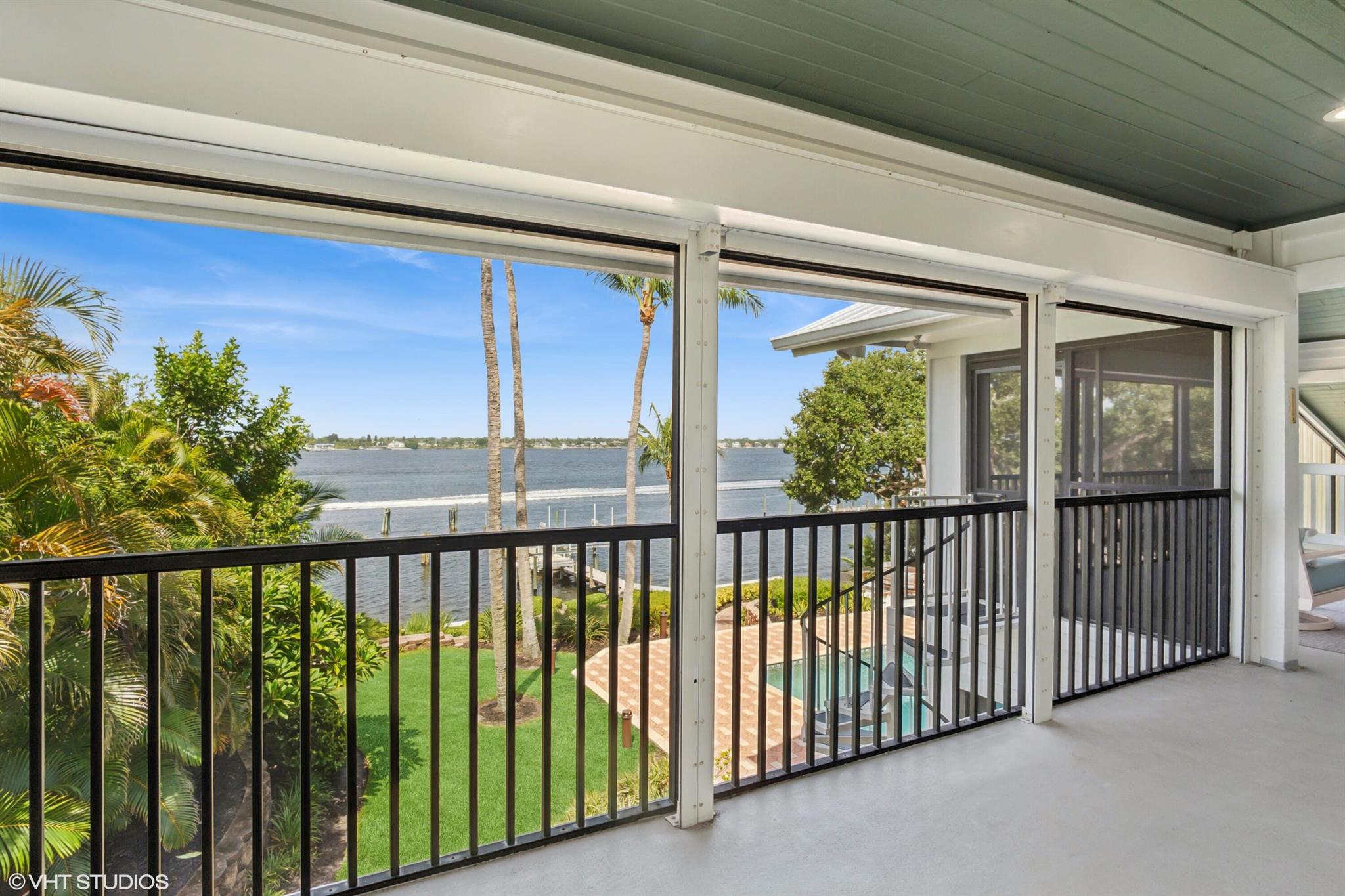 RIVERVIEW (SEWALL'S POINT - Residential