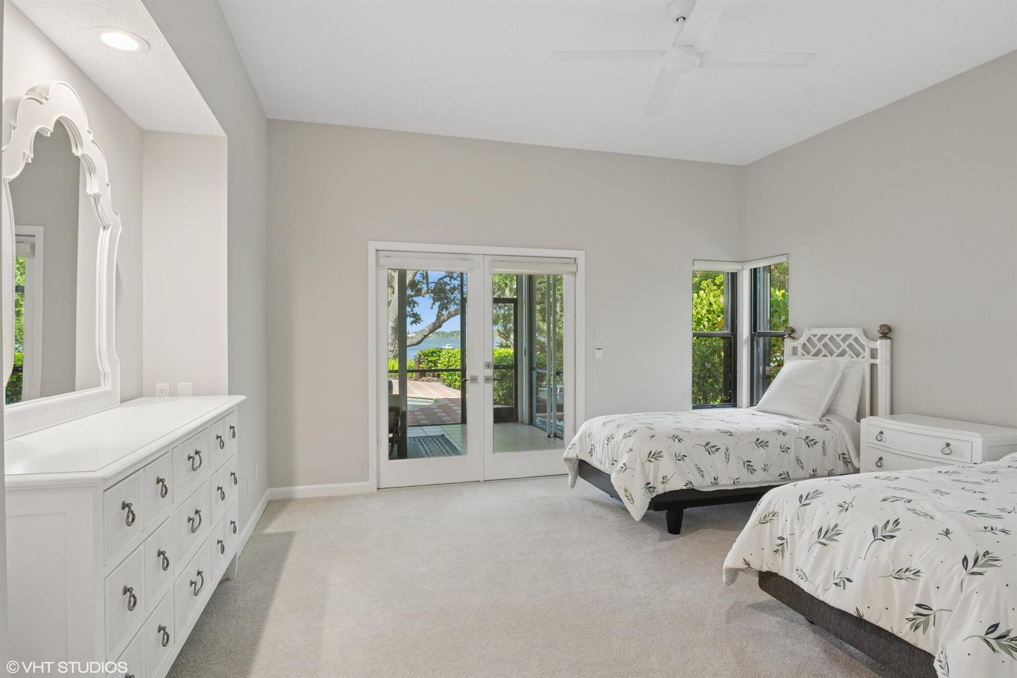 RIVERVIEW (SEWALL'S POINT - Residential