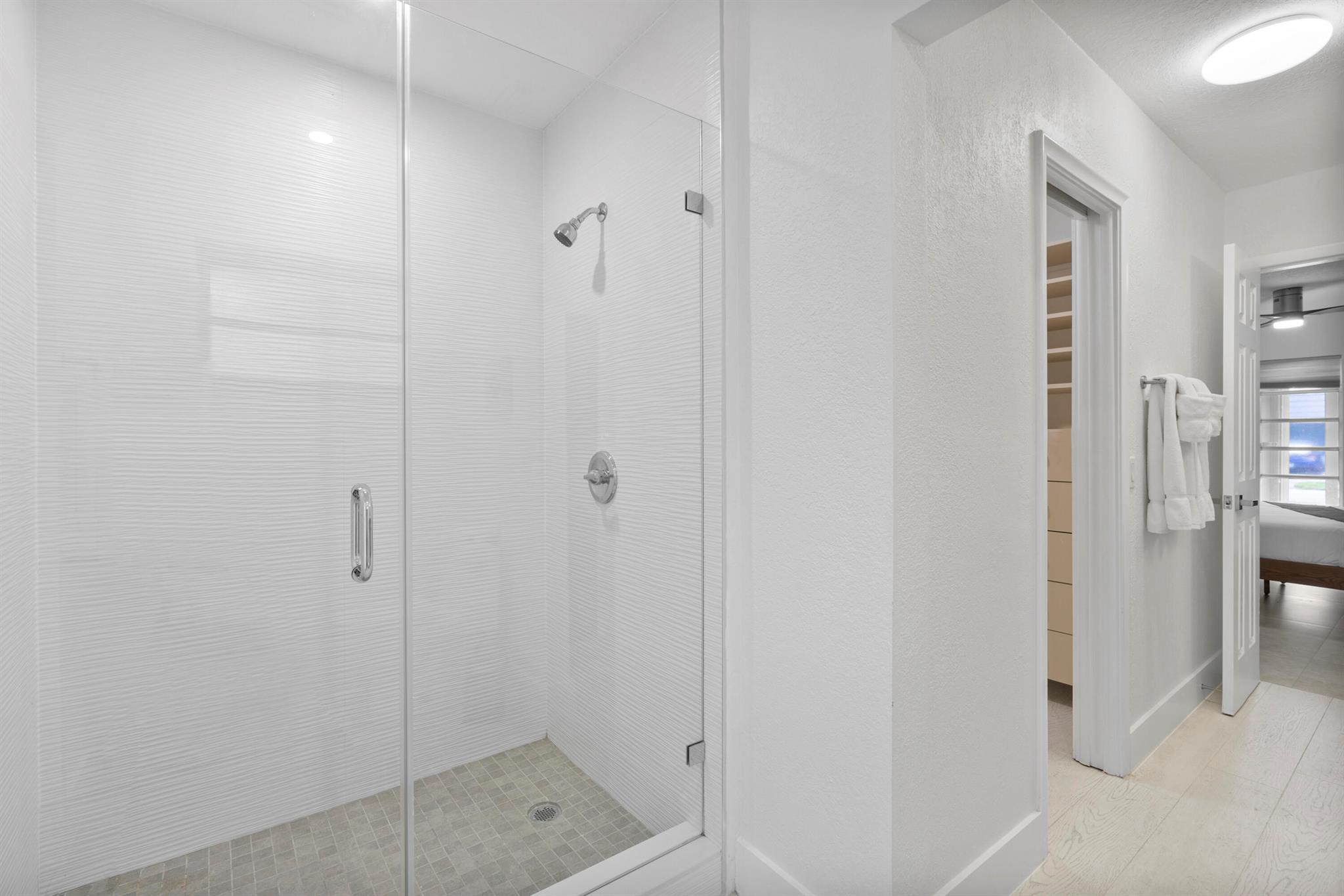 EMERALD HILLS - Residential Lease