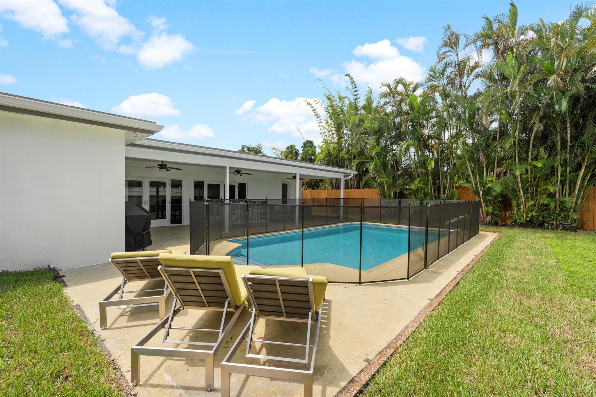 EMERALD HILLS - Residential Lease