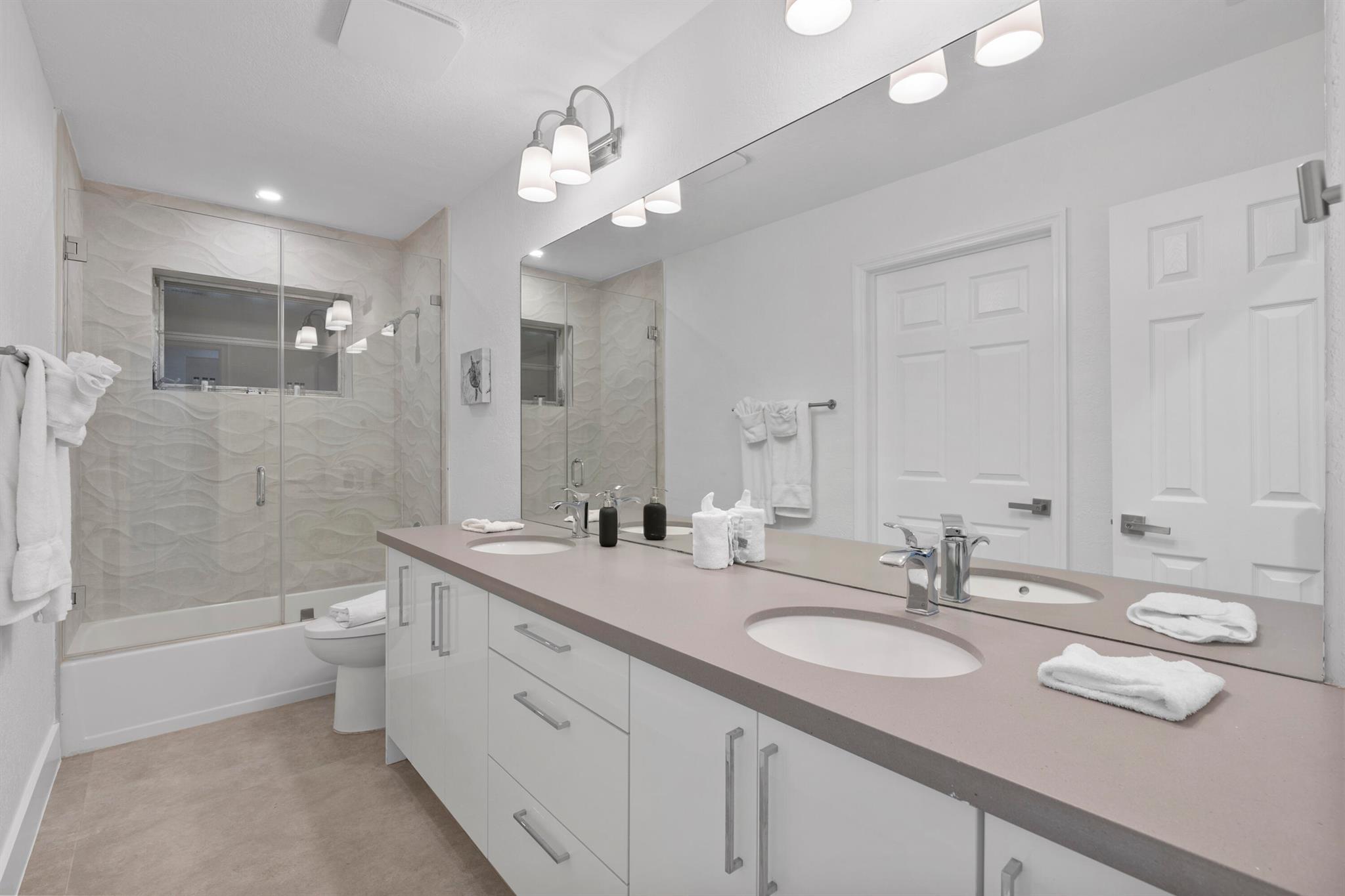 EMERALD HILLS - Residential Lease