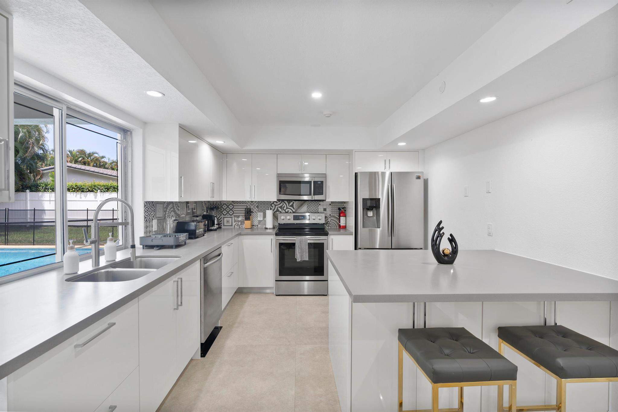 EMERALD HILLS - Residential Lease