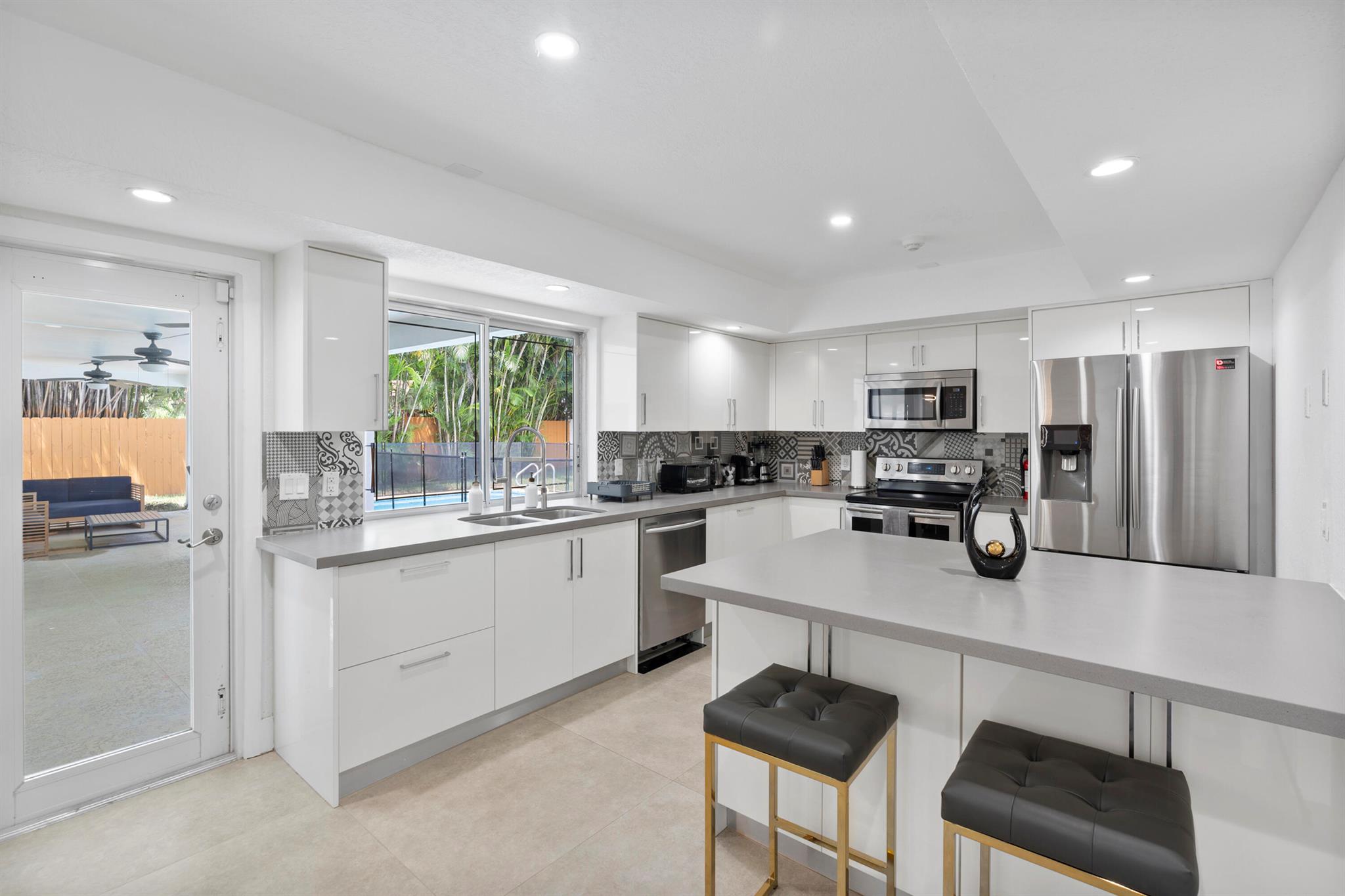 EMERALD HILLS - Residential Lease