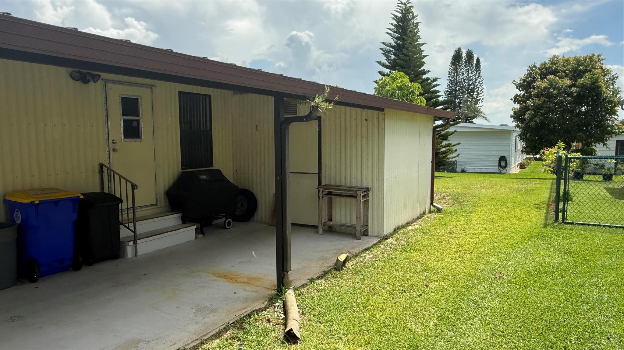 CAMBRIDGE AT HERITAGE RID - Residential