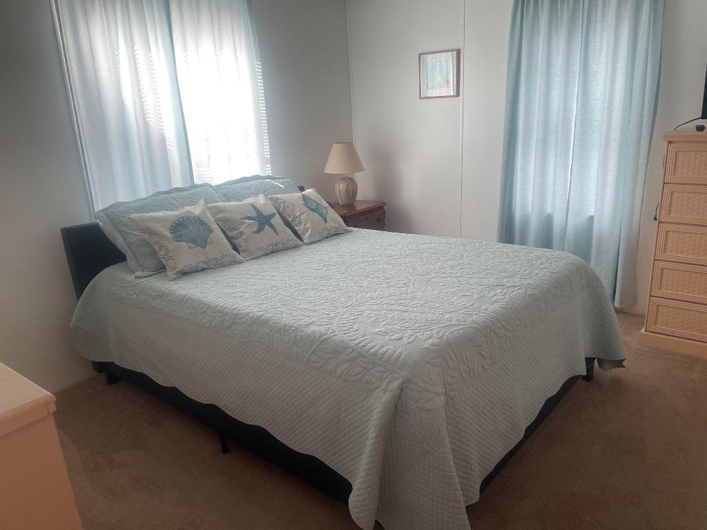 PALM VILLAGE RANCH - Residential Lease