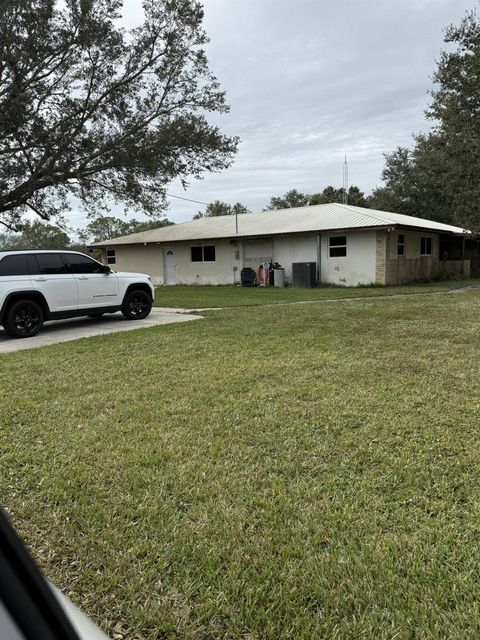 A home in Okeechobee