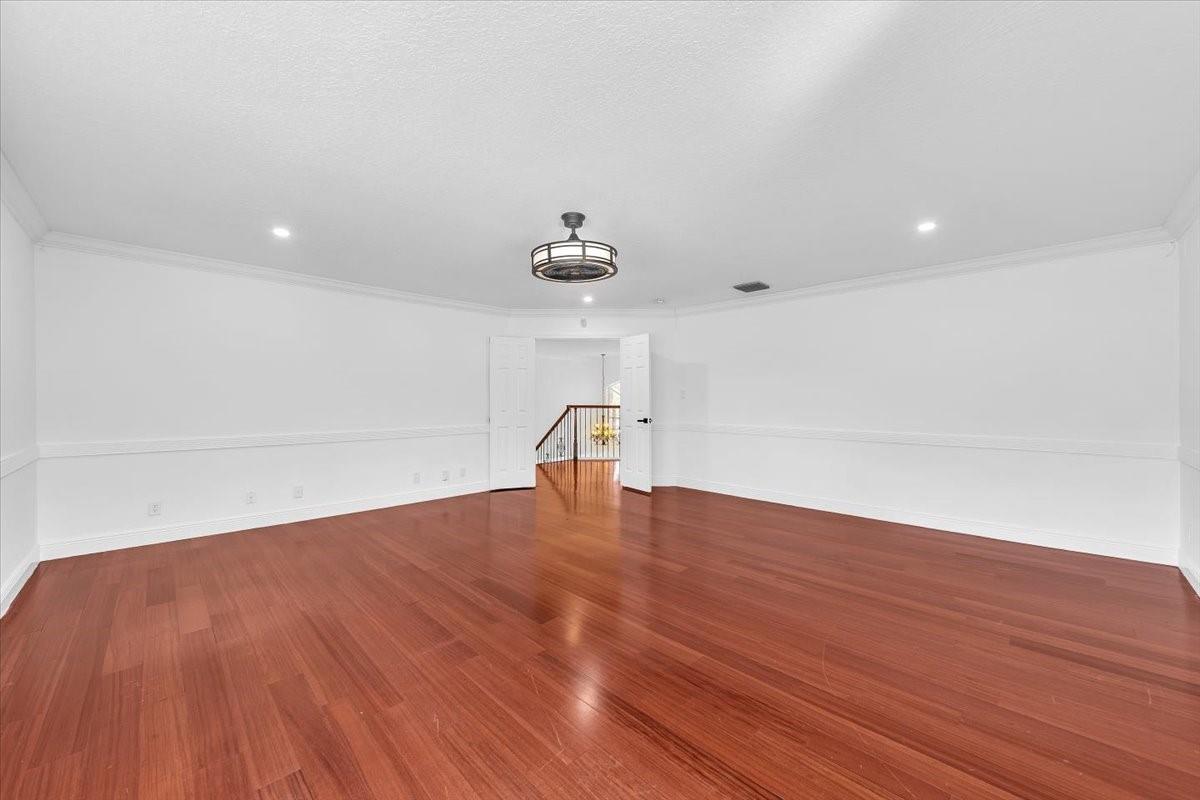 Pembroke Falls - Residential