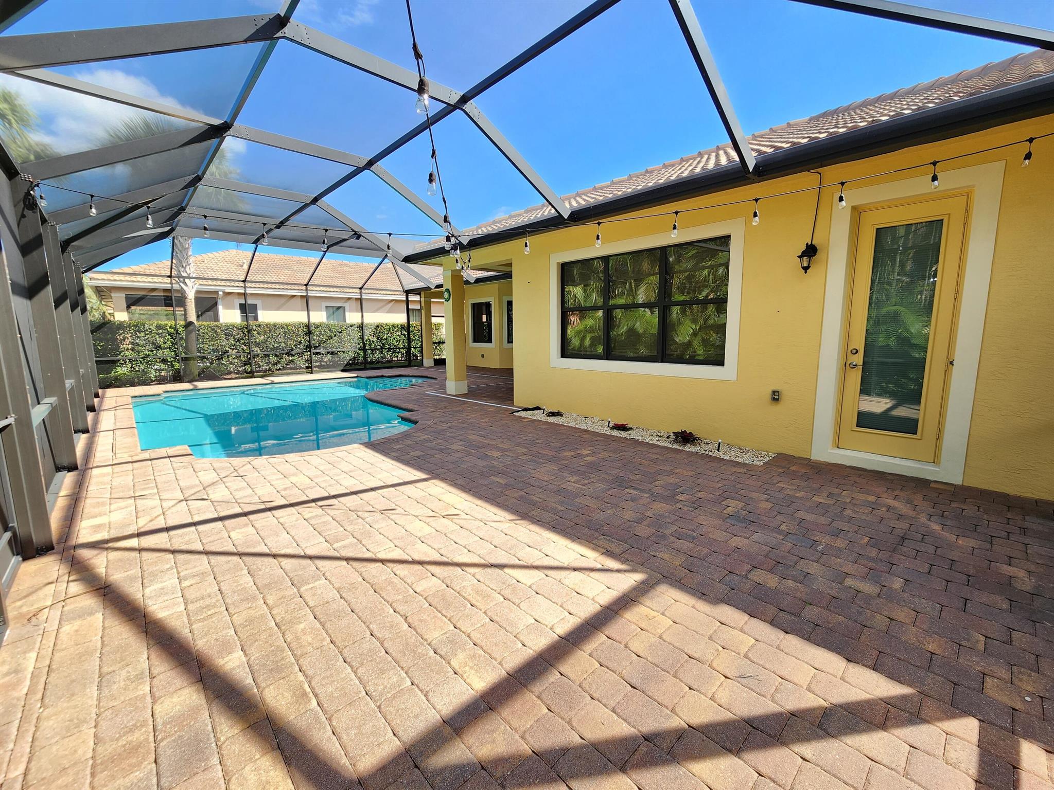 THE FALLS OF JENSEN BEACH - Residential Lease