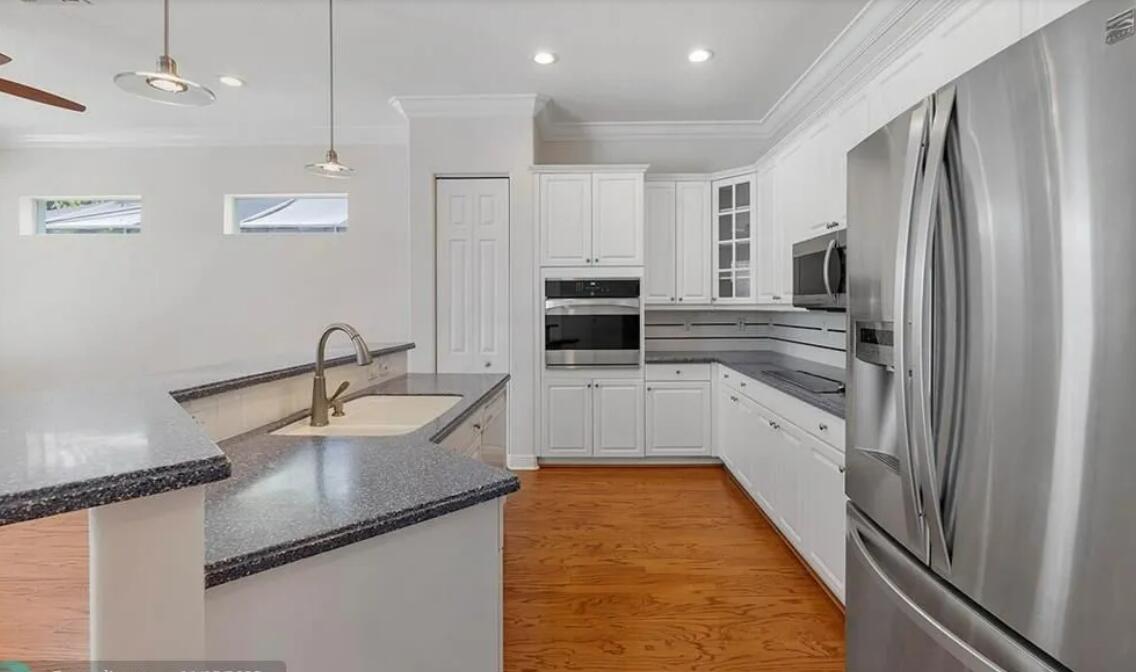 11235 NW 71st Court