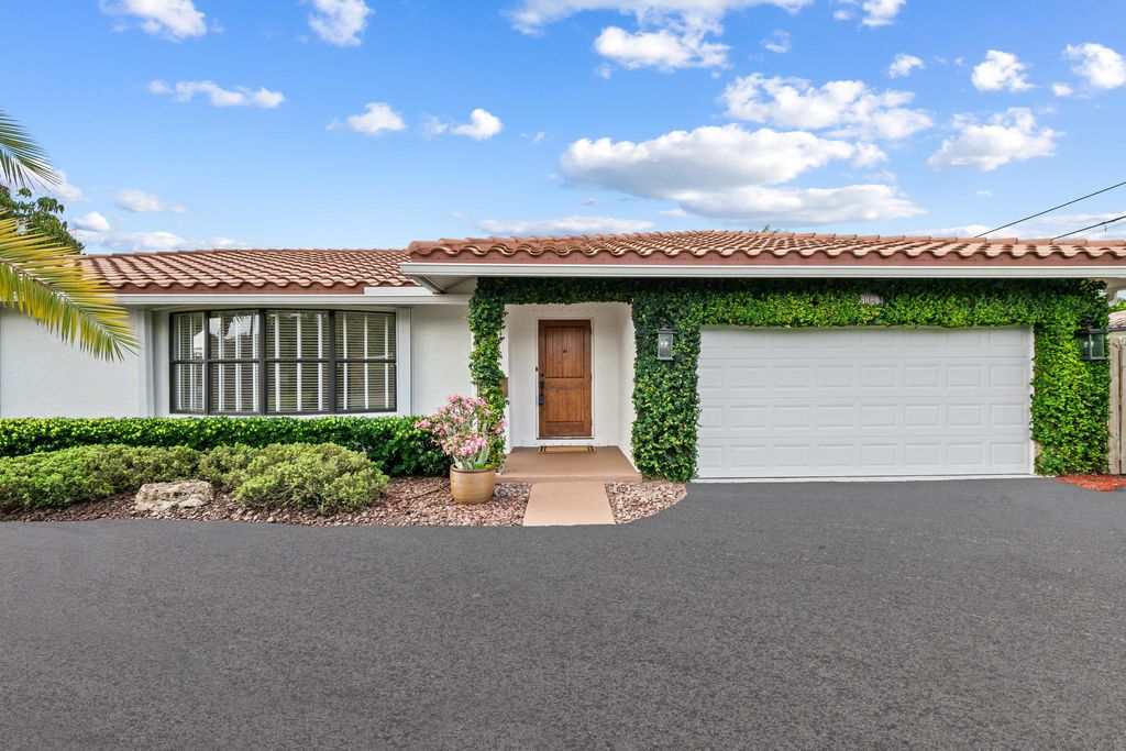 Photo of 5660 SW 9th Street, Plantation, FL 33317 (MLS # B26011253)