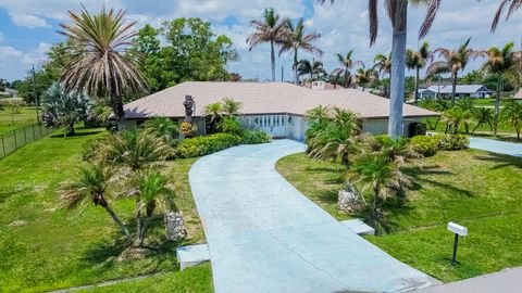 Property photo of 2814 Se Calvin Street, Port St Lucie, FL 34952
