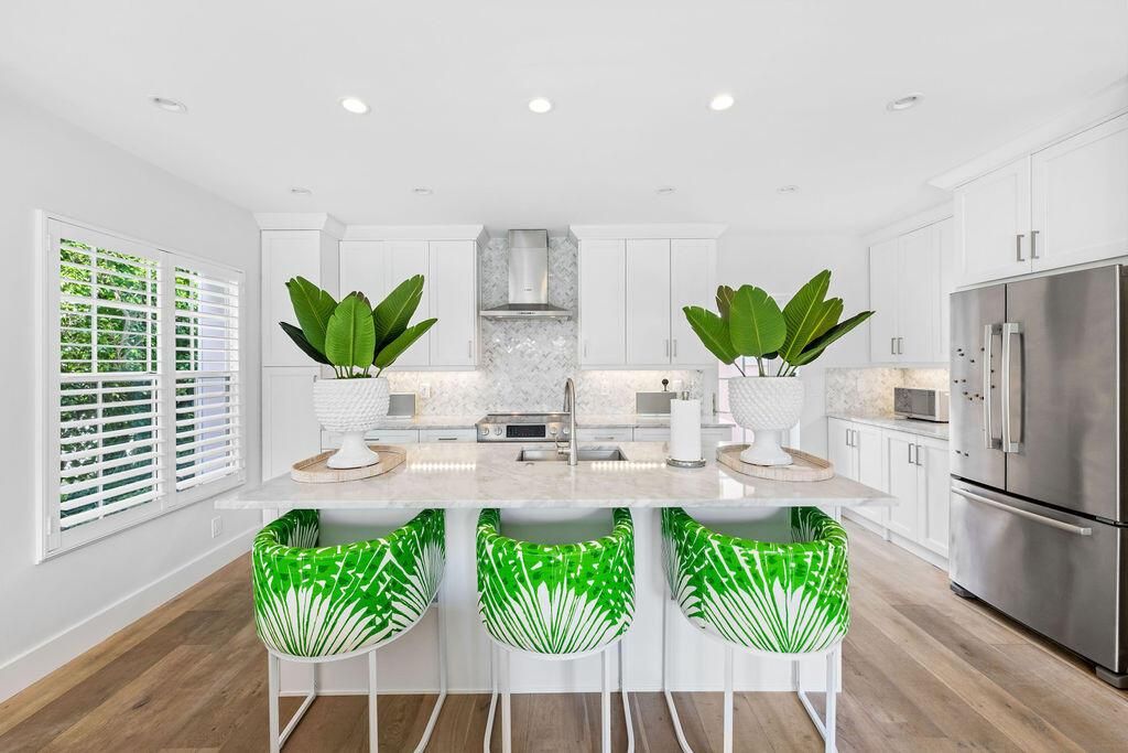 Photo of 173 Peruvian Avenue #5, Palm Beach, FL 33480 (MLS # R11143702)