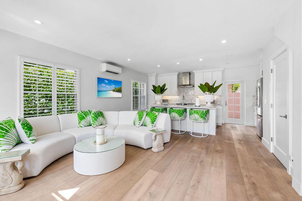 173 Peruvian Avenue 5