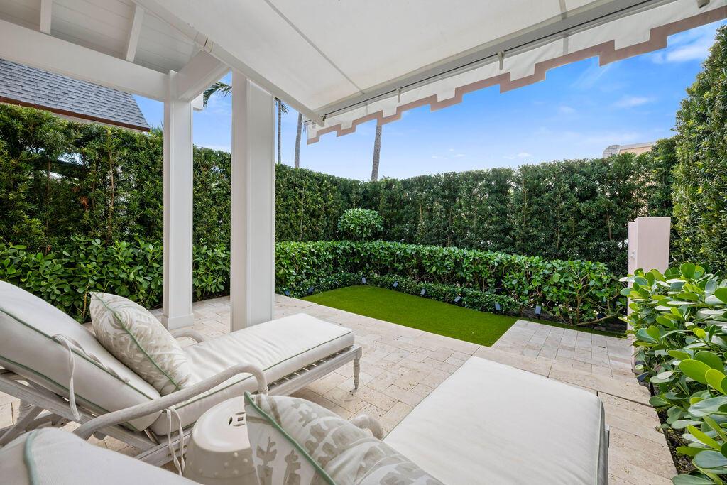 PERUVIAN COURT CONDO - Residential