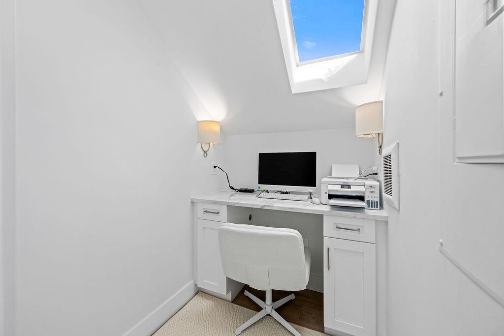 PERUVIAN COURT CONDO - Residential