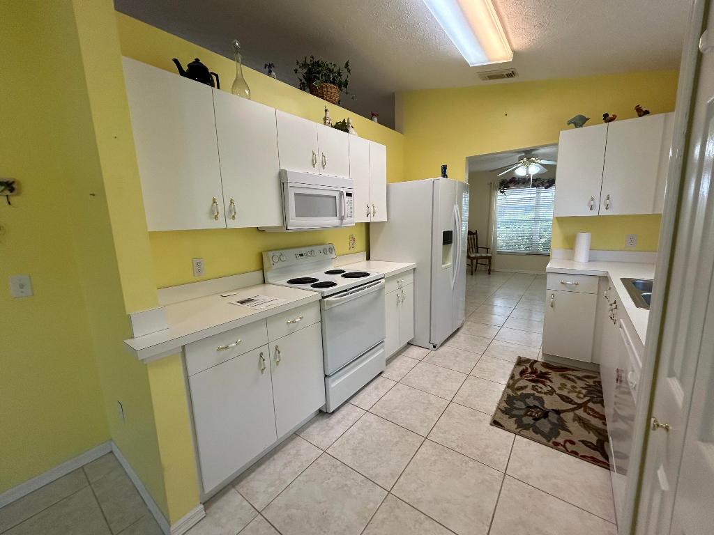 SPANISH LAKES FAIRWAYS NE PHASE - Residential