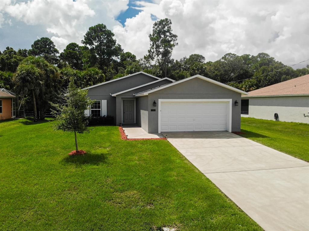 Photo of 1780 SW Leafy Road, Port Saint Lucie, FL 34953 (MLS # R10747698)